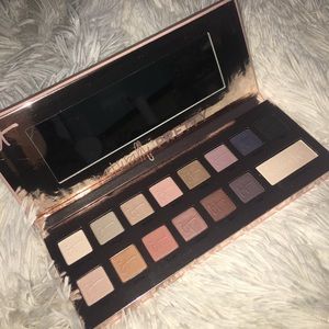 IT Cosmetics Naturally Pretty (price lowered)